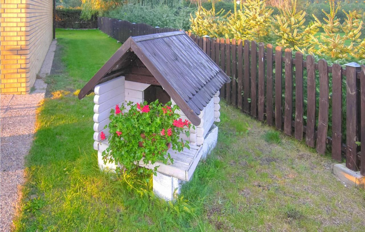 Cozy Apartment In Nowe Warpno With Wifi Exterior foto